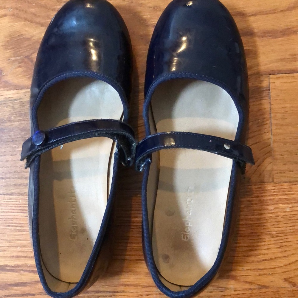 Used condition Elephantito ballet flat navy shoe 1.5 US, 32EU